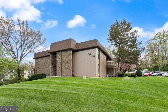 Photo - 8511 Barrington Ct Unit S