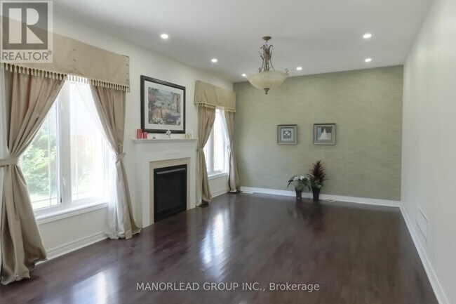 Photo - 18 Snowling Dr