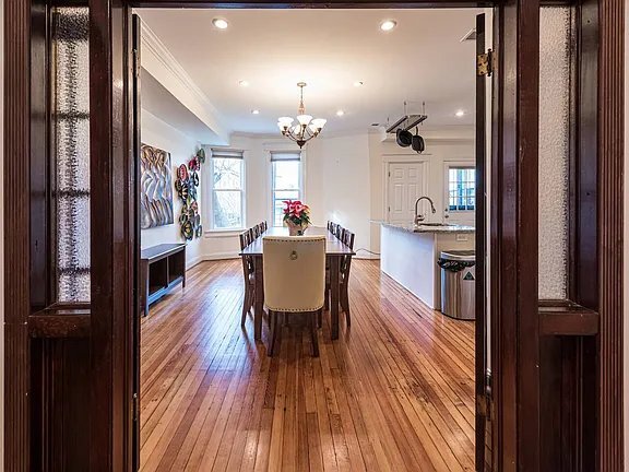 Photo - 1008 8th St NE