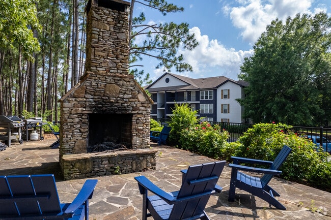 Photo - Evergreen Auburn