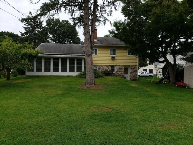 Photo - 357 Leona Ave
