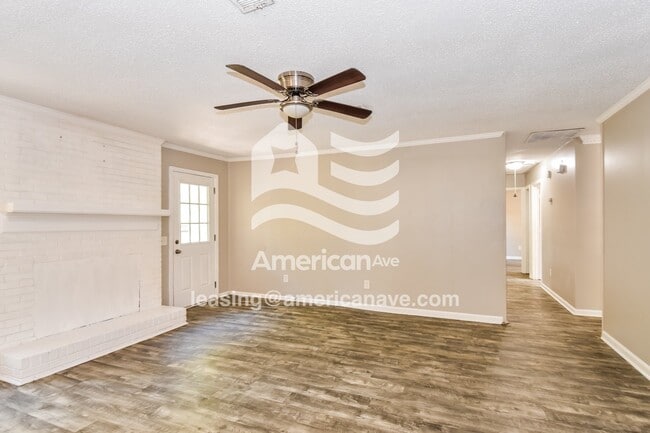 Photo - 449 Parlock Rd