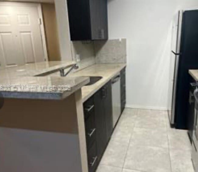 Photo - 2946 S University Dr Unidad 7110