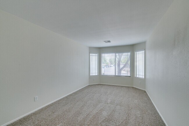 Photo - Beautiful 3 bedroom home near South Summerlin!