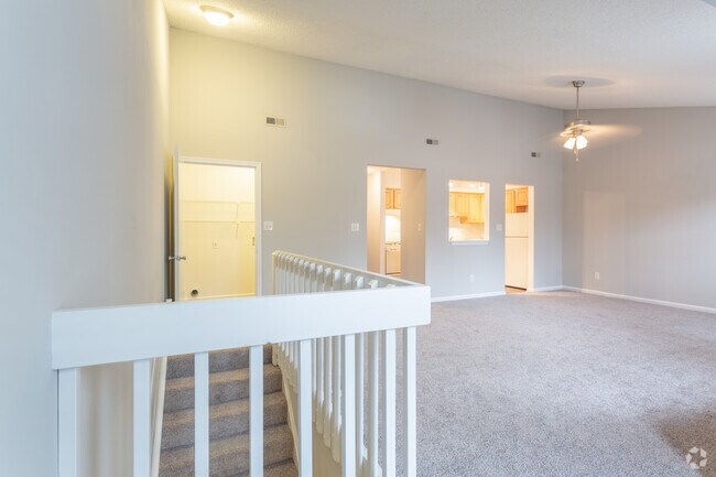 2BR,2BA,-975SF Classic