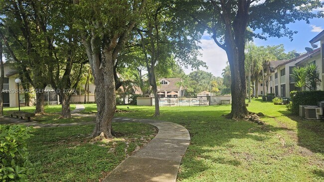 Photo - 13918 SW 91st Terrace Unit 13918
