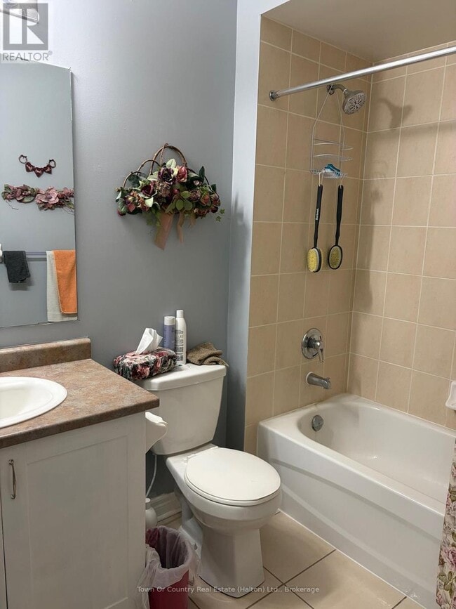 Photo - 383 Main St E Unité 421