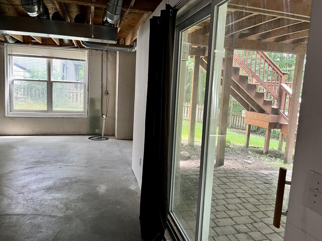 Photo - 911 Old Hickory Ln