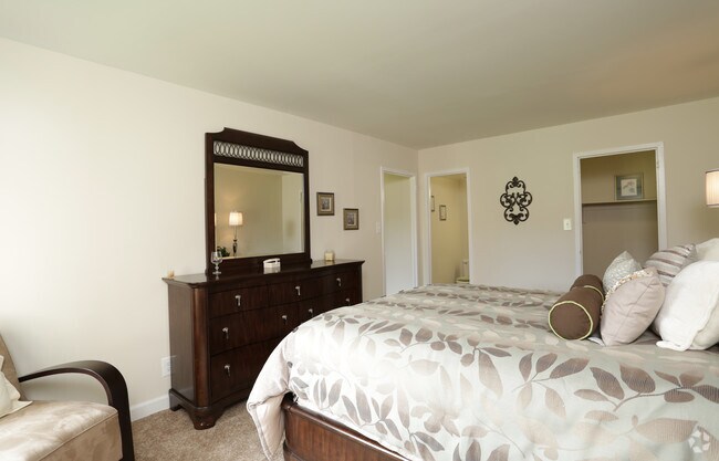 Oakton Park Apartments