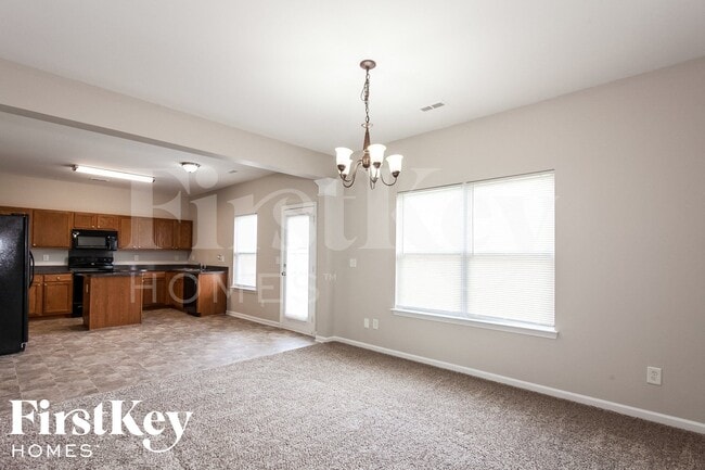 Photo - 1737 Larne Cir