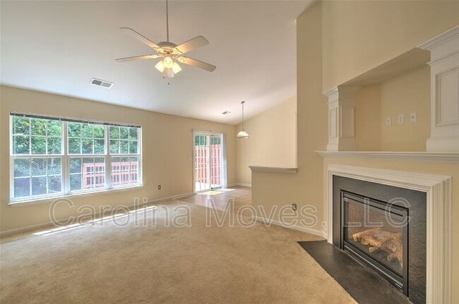 Photo - 112 Stream Crossing Way