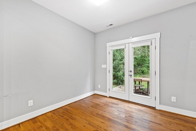 Photo - Charming Cape Cod in Tuscaloosa Lakewood!