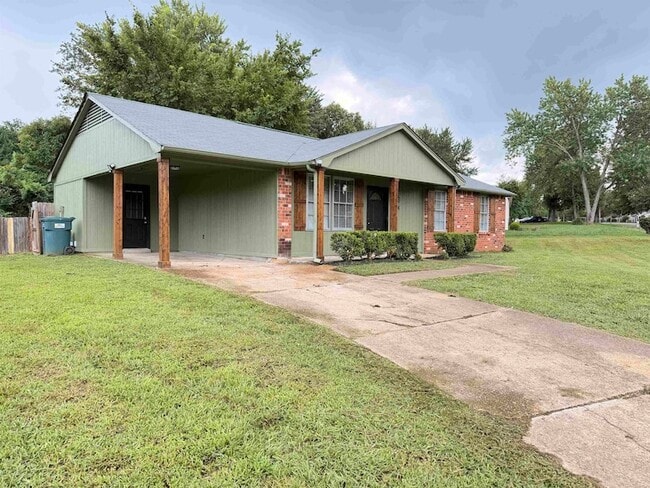 3884 Kerston Dr