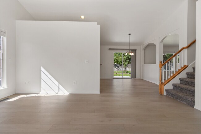 Photo - 2114 E Olympic Ave