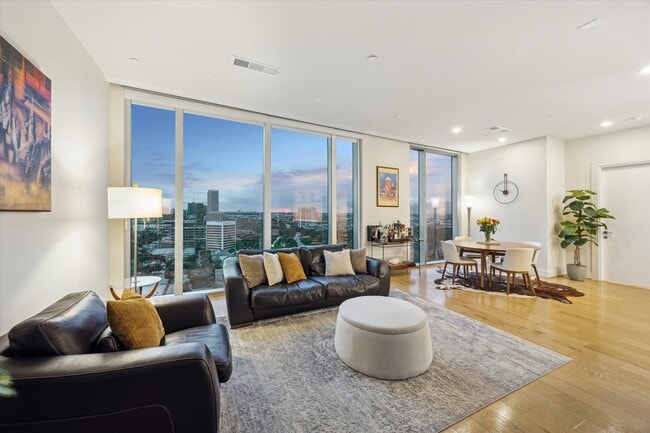 Photo - 1711 Allen Pkwy Unit 1903