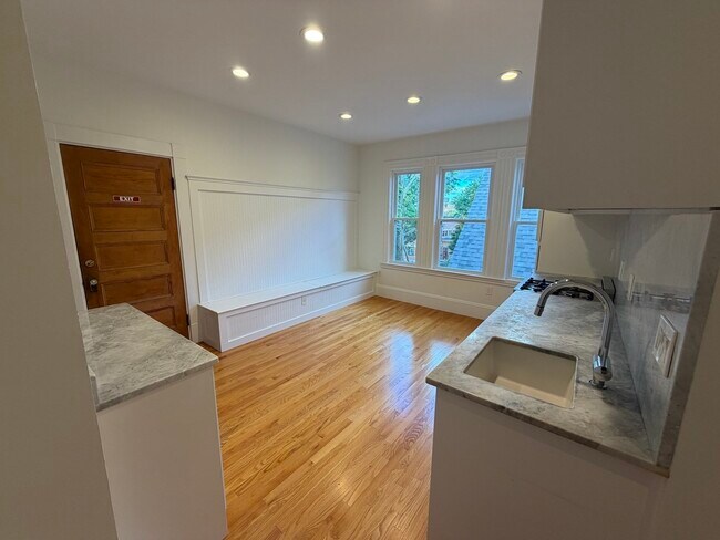 1657 Cambridge St Unit 1