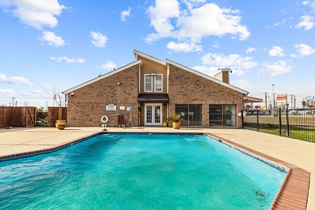 Photo - Towne East Village Apartment Homes