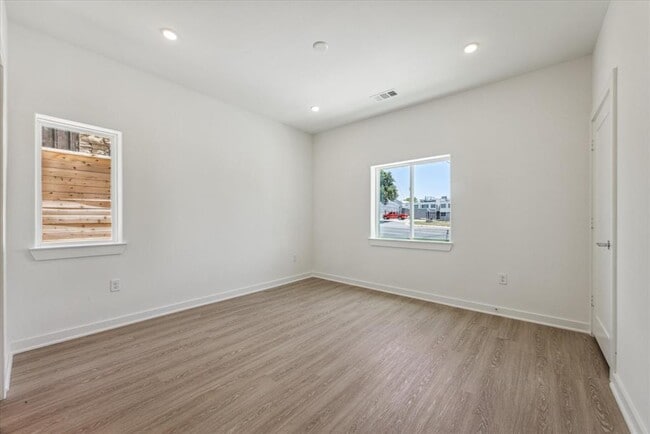 Photo - 4802 S Congress Ave Unit 116