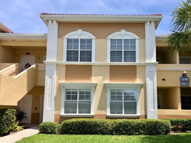 Building Photo - 1/1 Unit 203 Rental