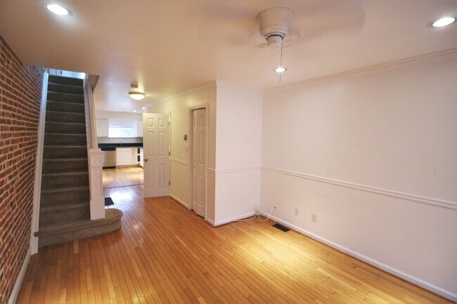 Photo - Gorgeous 2bd/1.5 ba Canton townhome. OSP, CAC, W/D and more! Available 3/13