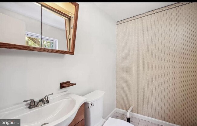 Photo - 7997 Nolcrest Rd