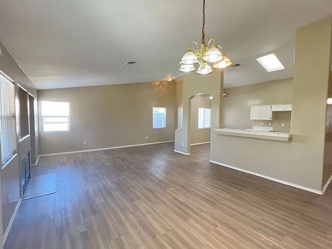 Photo - Come check out this beautiful 3 bedroom 2 bath home
