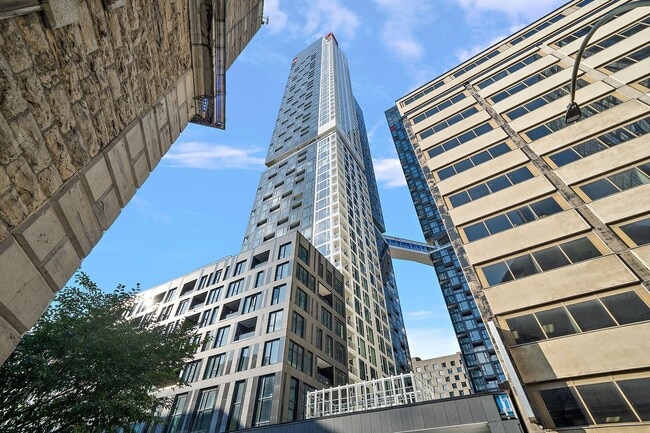 Photo - 1245 Rue de Bleury Unit 4302