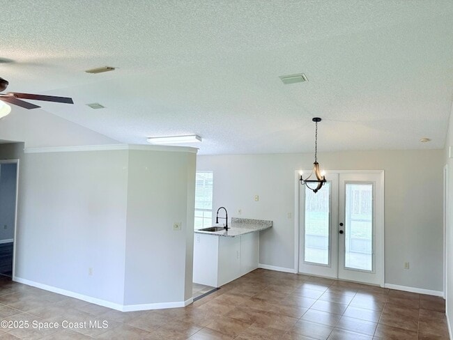 Photo - 1112 Malone St NW
