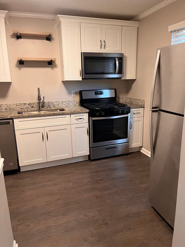 Photo - 1799 Timber Valley Way SE