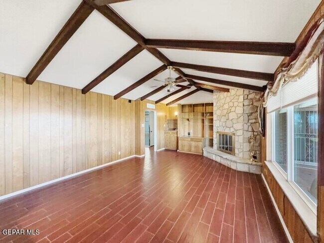 Photo - 9000 Rancich St