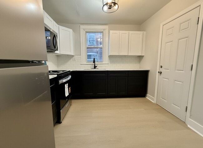 Photo - 7116 Seaford Ave