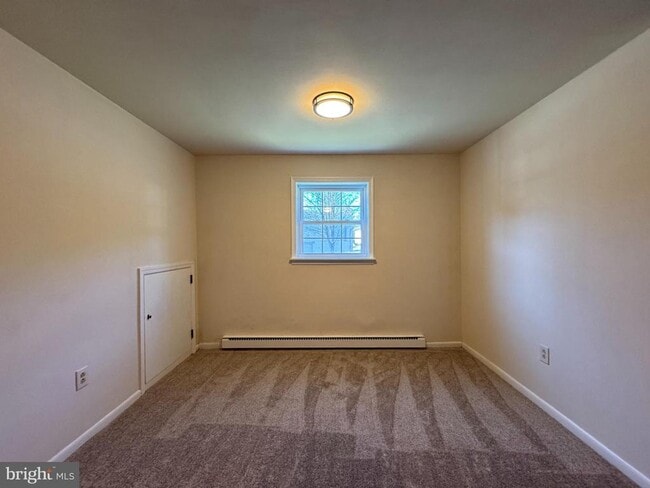 Building Photo - 7 Orchard Hills Dr Unit B