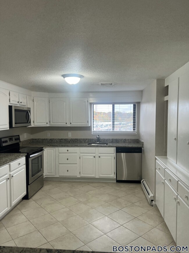 Photo - 4380 N Main St Unidad 401