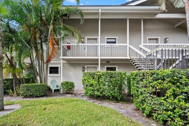 Building Photo - 11863 Wimbledon Cir Unit 441