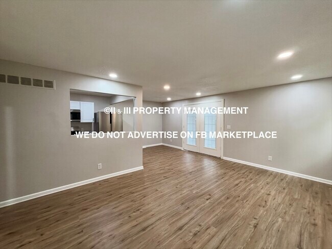 8327 Grandview Ln