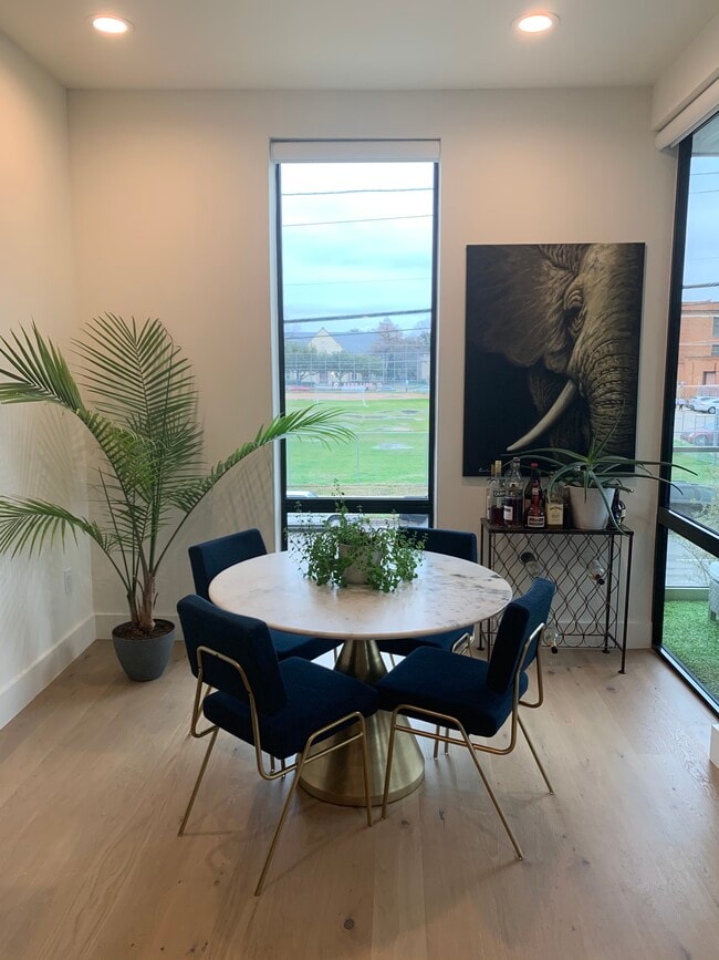 Dining area - 3923 Cole Ave Unit 202