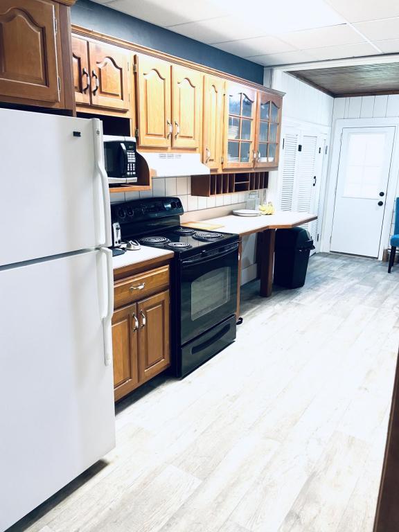 Photo - 6920 Maryland Ave