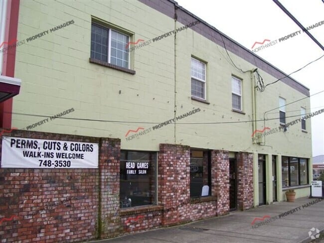 Building Photo - r174a Unit #3 Rental