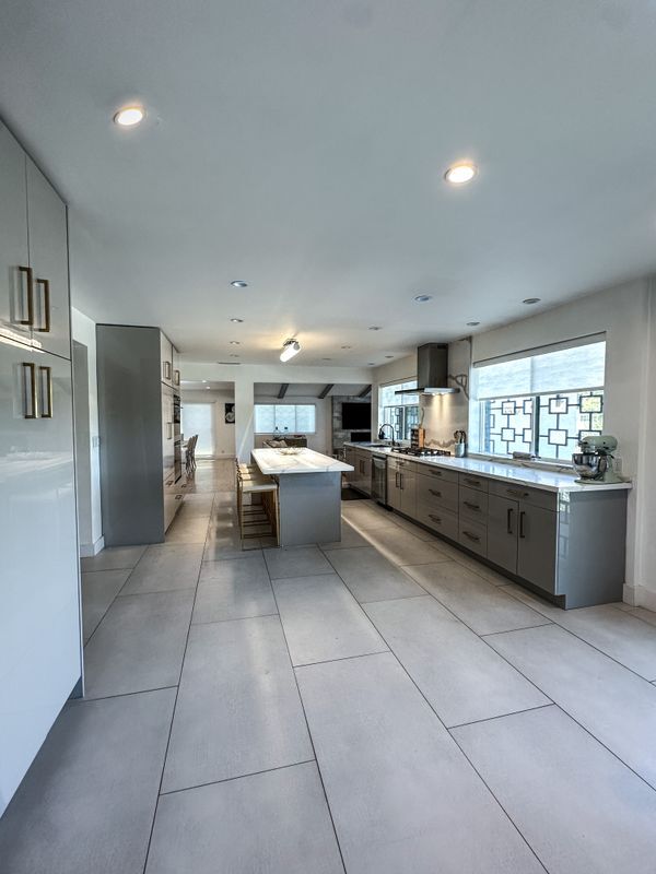 Photo - 4660 Burgundy Rd