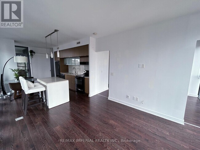 Photo - 110 Charles St E Unité 2507