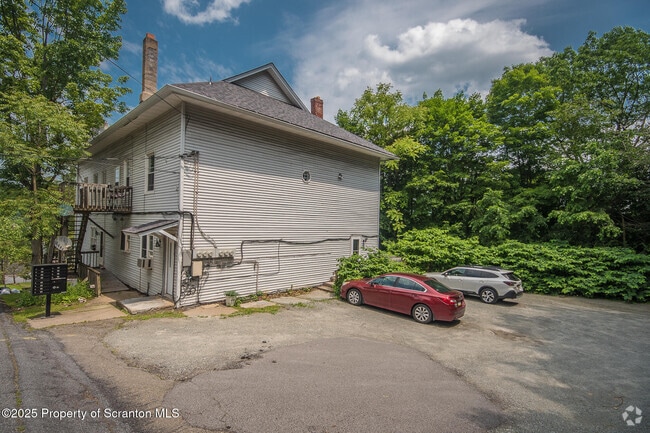 Building Photo - 211 Grand Rental