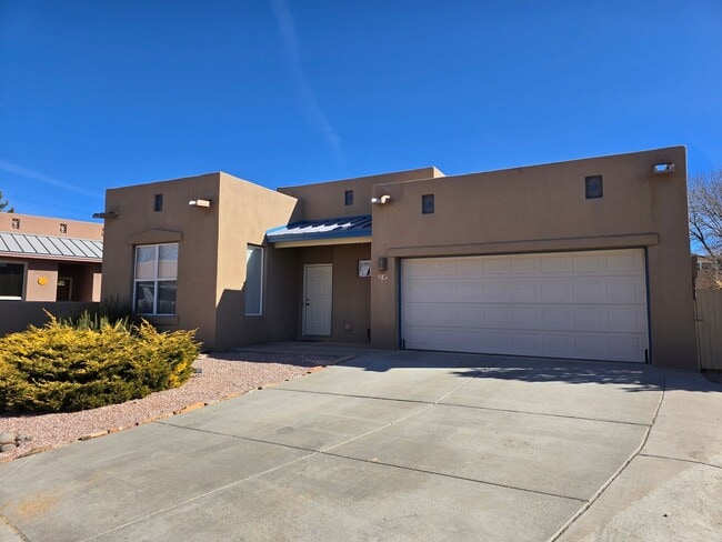 Photo - 9 Autumn Light Pl