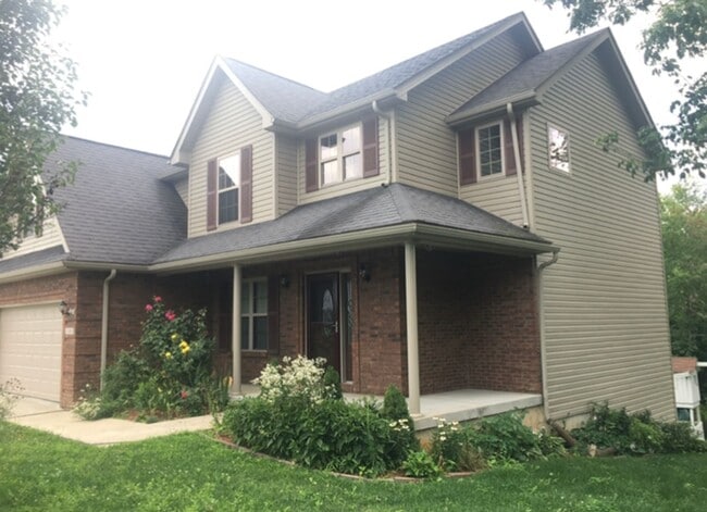 Building Photo - 100 Twin Lakes Dr Rental