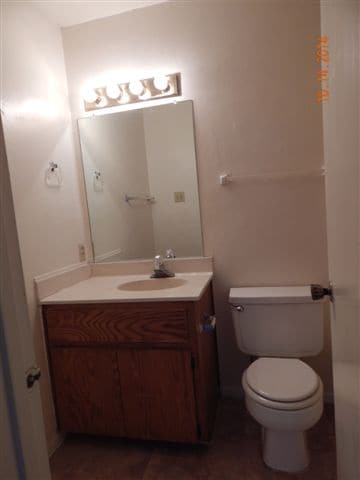 Photo - 508 N Walnut St Unit 102