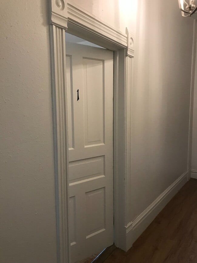 Building Photo - Four Todd Boys LLC Unit 1