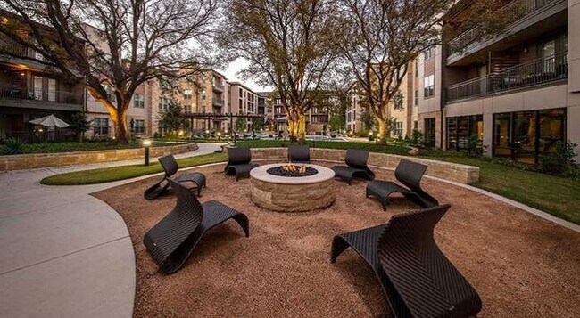 Photo - 11175 W Airport Blvd Unidad b15