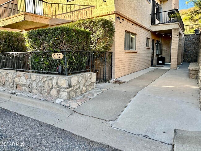 4614 N Stanton St Unit C-17