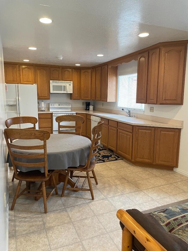 Photo - 113 Wyoming State Hwy 233