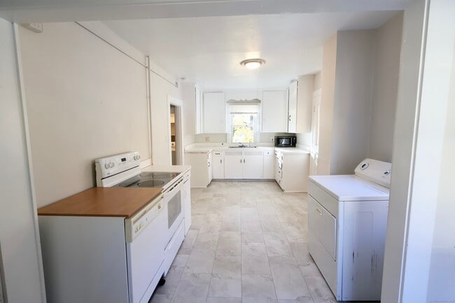 Photo - 101 Stearns St