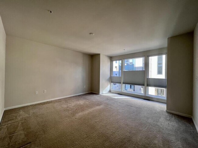 Photo - 5128 Cambria Wy